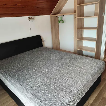 In - Balaton 20050 شيوفوك