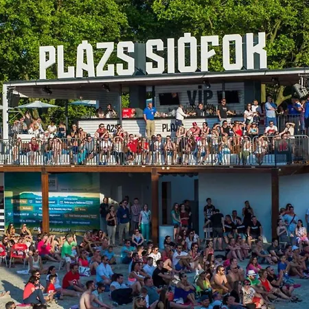 In - Balaton 20050 希欧福克