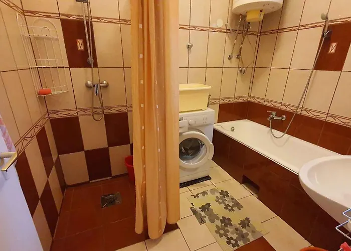 In - Balaton 20050 * Siófok