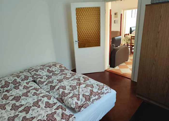 In - Balaton 20050 * Siófok